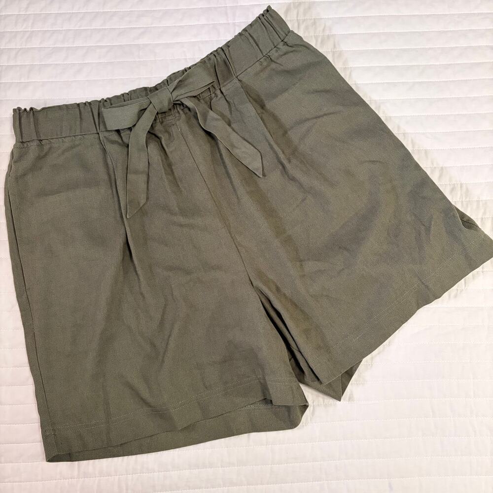 BCBG Olive Linen Blend Elastic Shorts Womens Large NWT